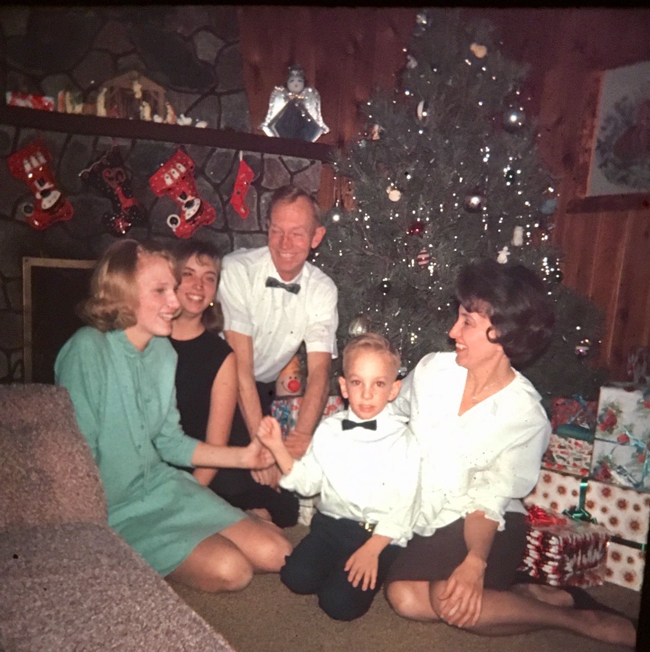 TeVoft_family Christmas_2406.jpg